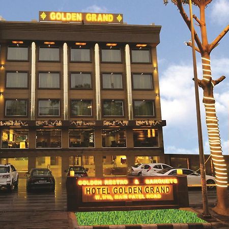 Hotel Golden Grand Дели Экстерьер фото