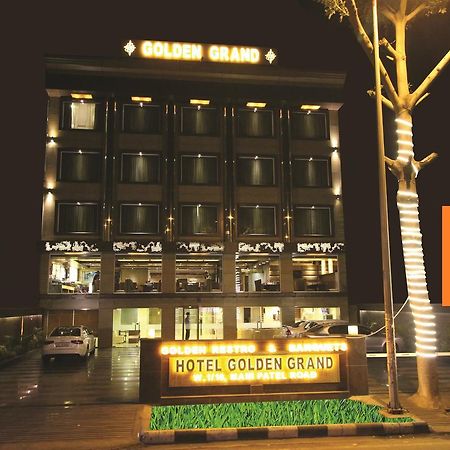 Hotel Golden Grand Дели Экстерьер фото