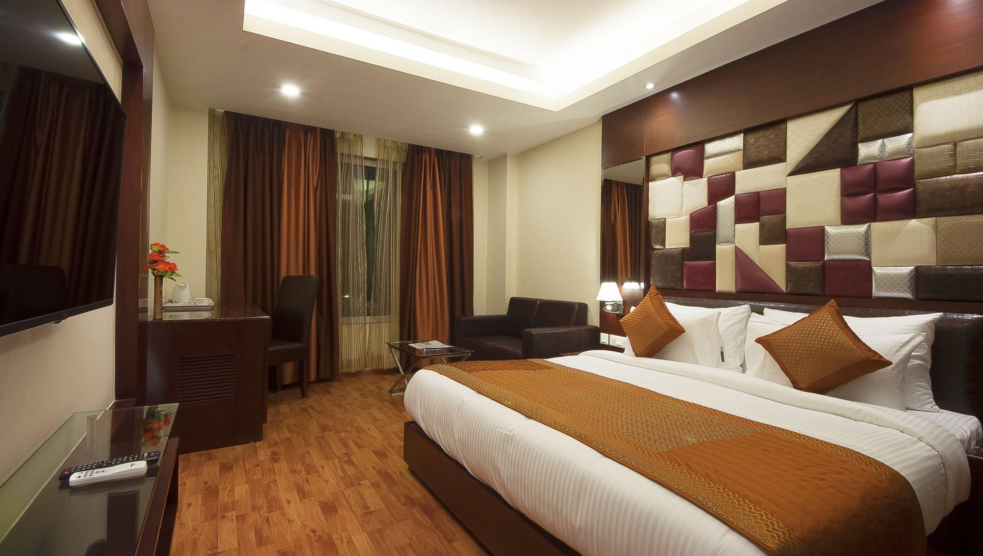 Hotel Golden Grand Дели Экстерьер фото
