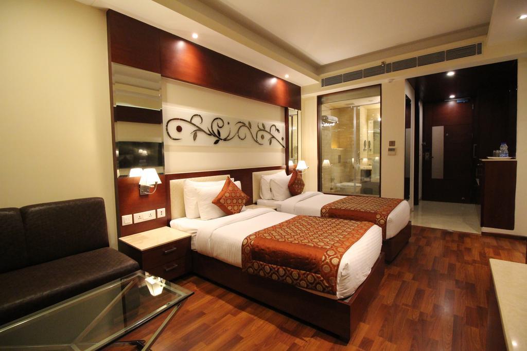 Hotel Golden Grand Дели Экстерьер фото